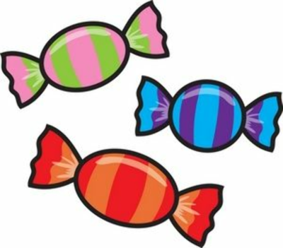 Kolme eri väristä karamellia.